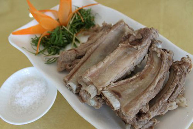 白灼定安黑豬排骨