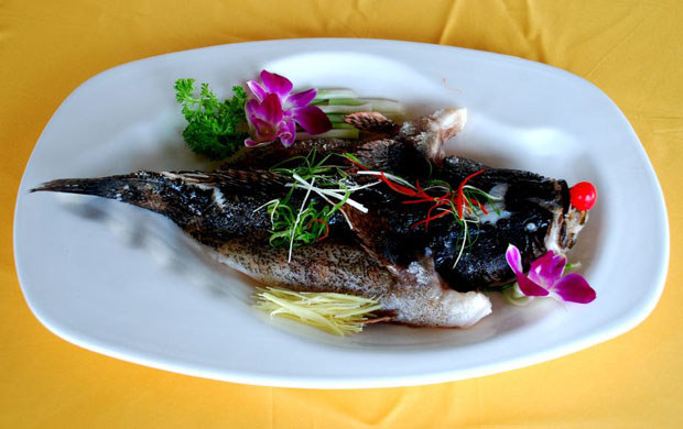清蒸南麗湖沙蚌魚(yú)